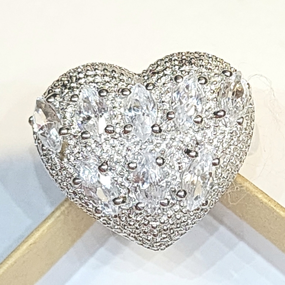 STERLING SILVER HEART RING SIZE 8 - Picture 11 of 11